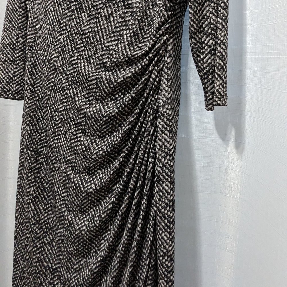 Lauren Ralph Lauren Ruched Dress 10 Black White Gray Wrap V Neckline 3/4 Sleeves - Picture 8 of 14